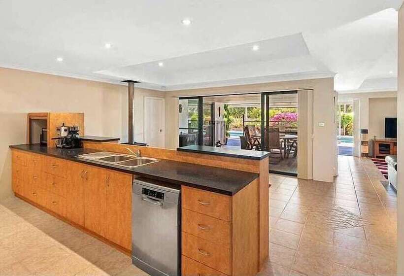 Pool & Putt Paradise, Family Friendly, Pool, Wifi