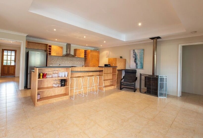 Pool & Putt Paradise, Family Friendly, Pool, Wifi