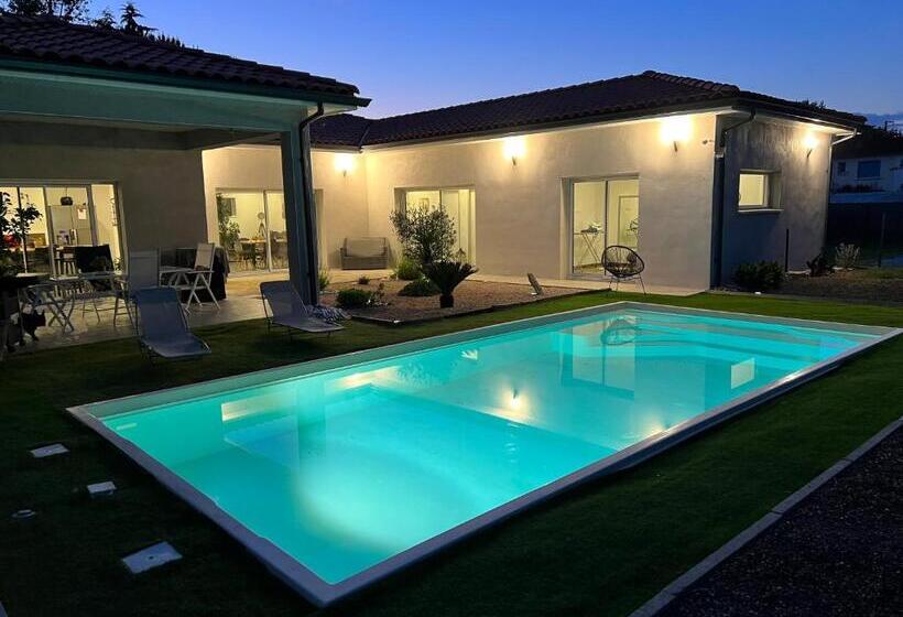 مبيت وإفطار Maison De Fanny