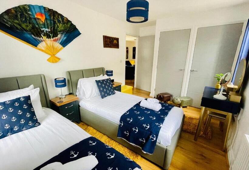 Captains Rest   2 Bedroom Apartment In The Heart Of Brixham