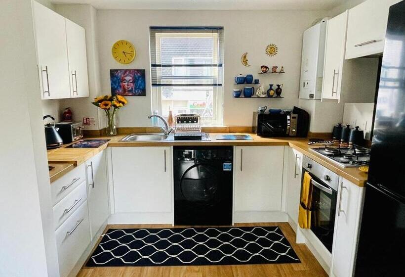 Captains Rest   2 Bedroom Apartment In The Heart Of Brixham