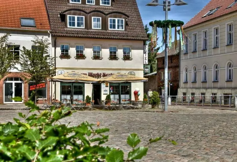 Hotelli Am Markt Altentreptow