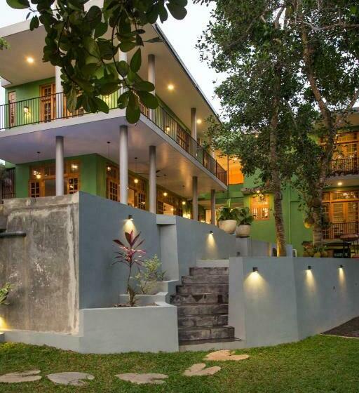 Пансион Barefoot Bungalow Hikka