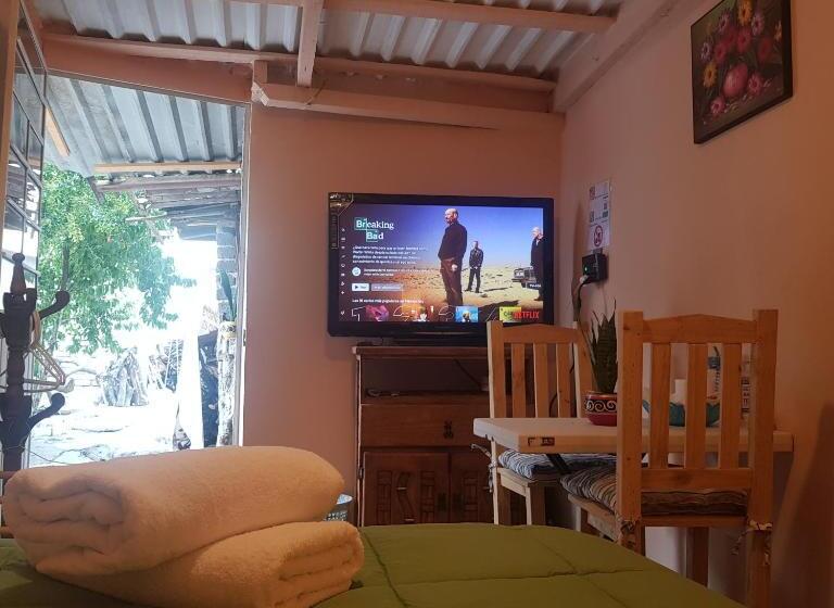 بنسيون Hostal Casa Amarilla Tecámac