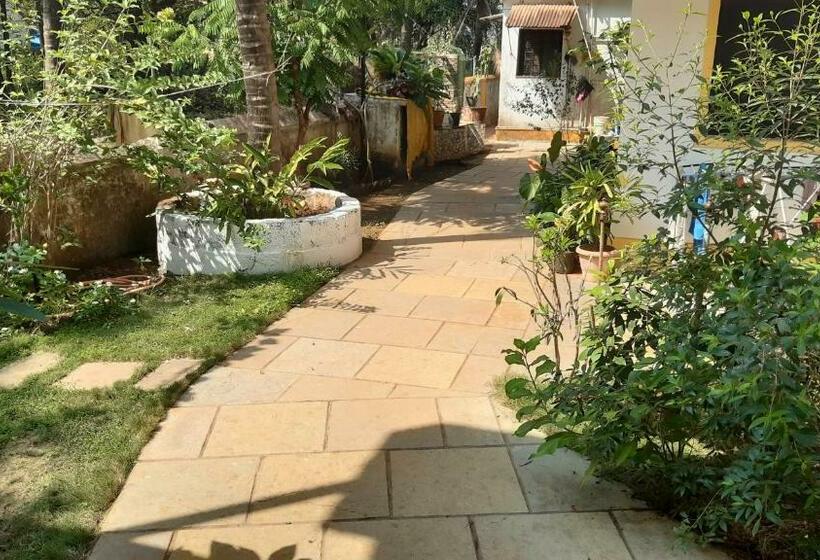 פנסיון St. Anthony Guest House