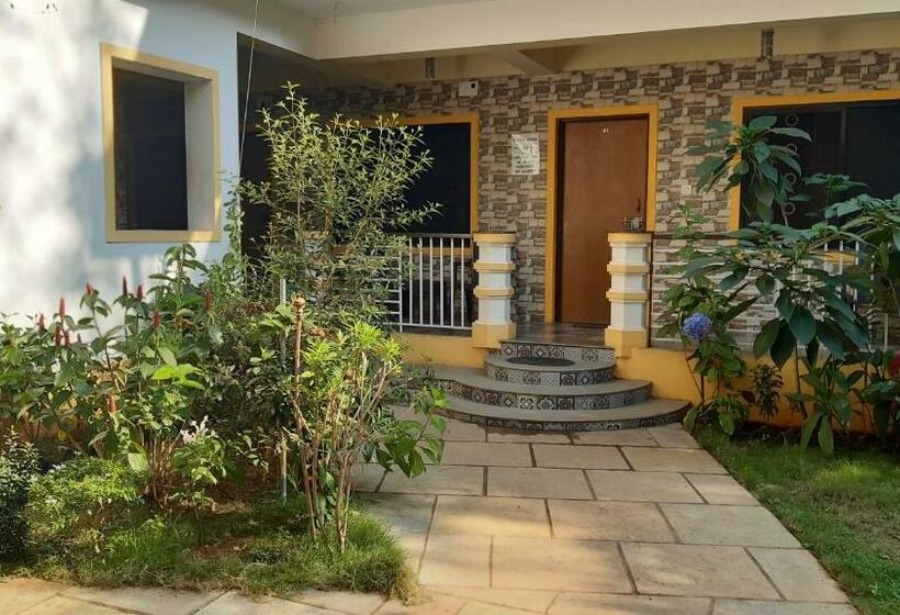 פנסיון St. Anthony Guest House