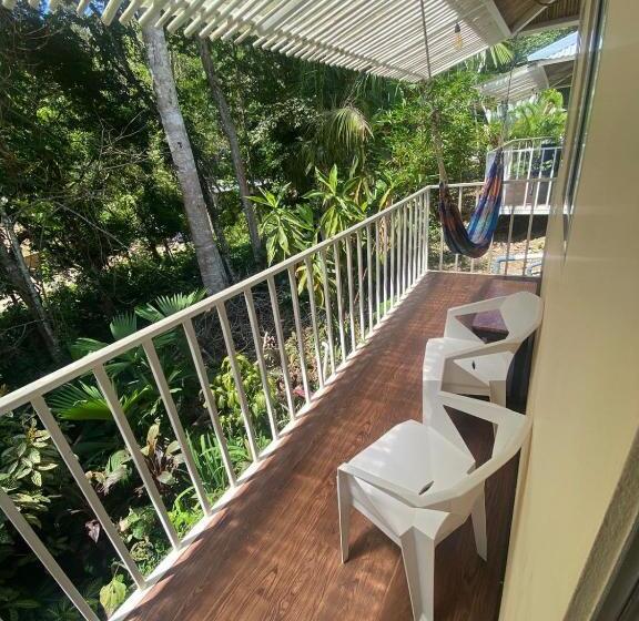 هاستل Grand Park Manuel Antonio Adults Only