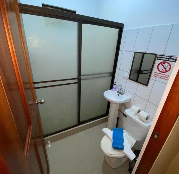 هاستل Grand Park Manuel Antonio Adults Only