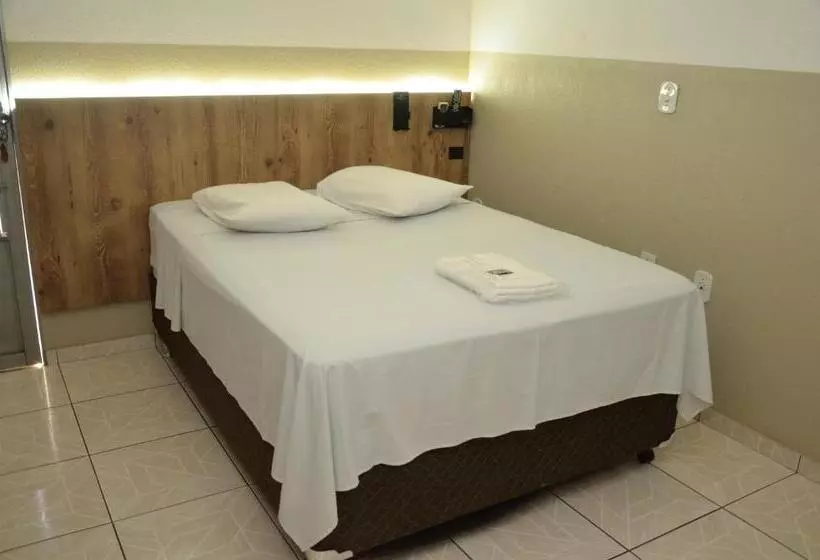 Hotelli Vitoria Regia