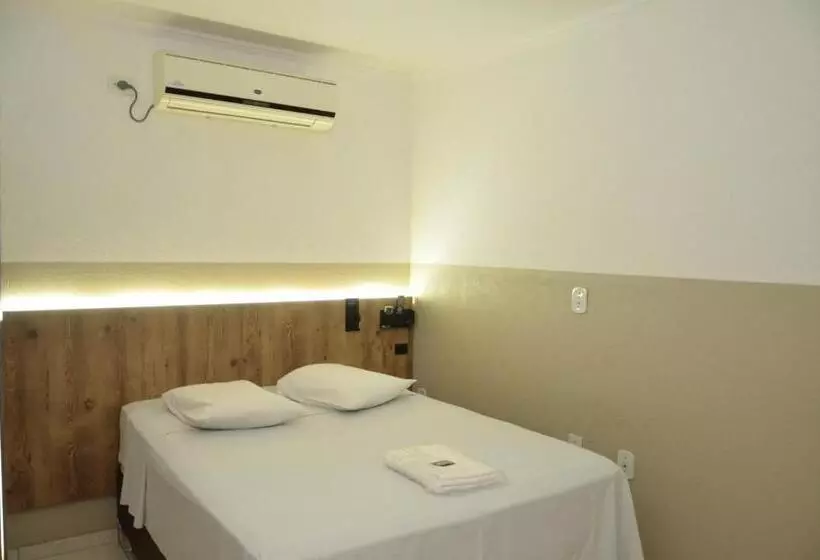 Hotelli Vitoria Regia