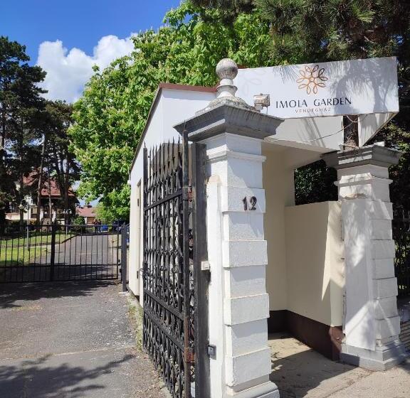 Пансион Imola Garden Vendégház