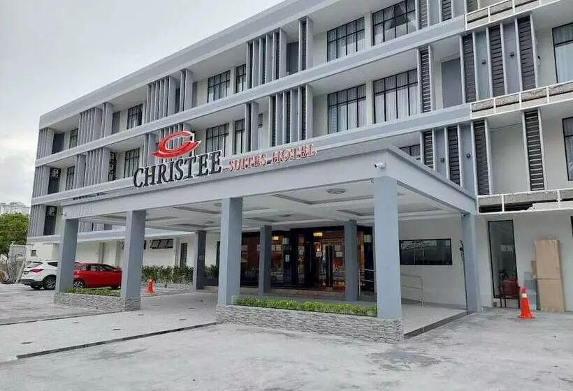 هتل Christee Suites