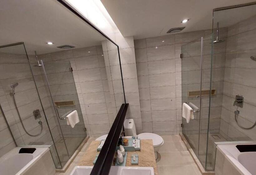 Hotel Christee Suites