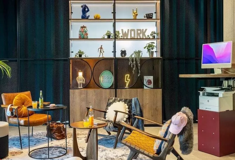 Hotelli Moxy Simmern