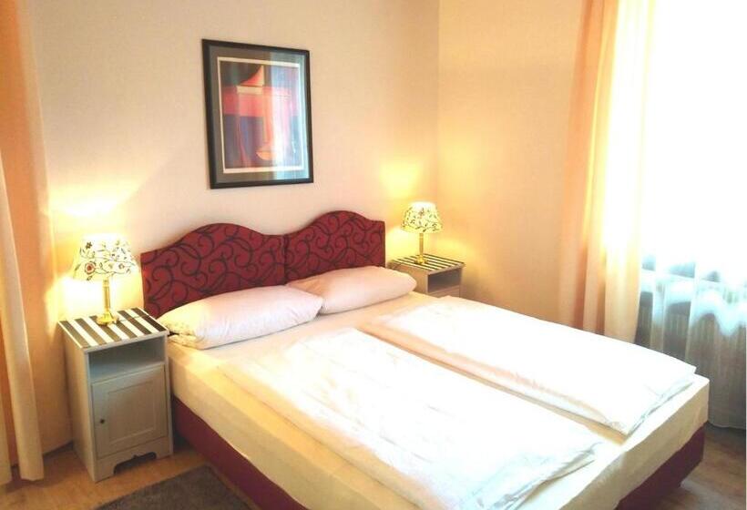 בית מלון כפרי Pfaff