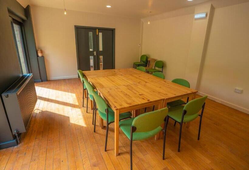 Iou Hebden Bridge Vegetarian Hostel