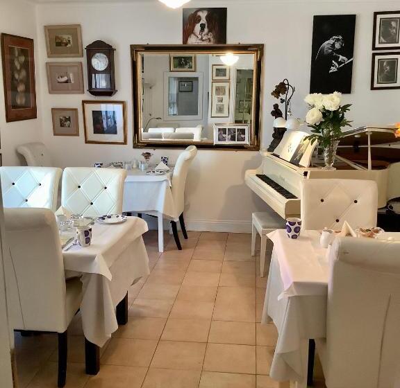 The Gallery B&b, The Glen, Kinsale ,county Cork