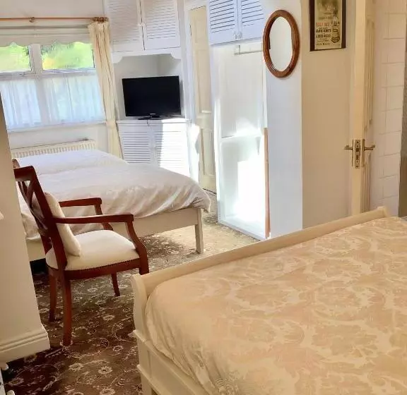 The Gallery B&b, The Glen, Kinsale ,county Cork