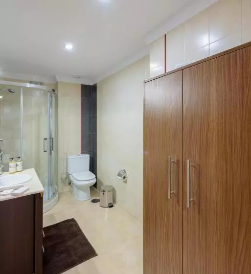 Apartamento Céntrico Sibarys   2 Dormitorios  Calle Pintada