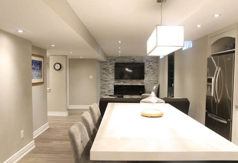 Fully Furnished Guest Suite