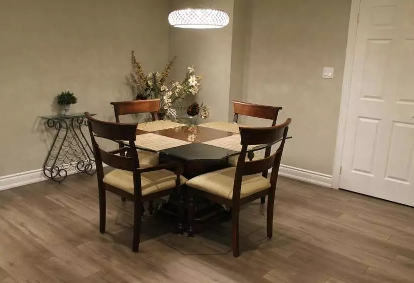 Fully Furnished Guest Suite