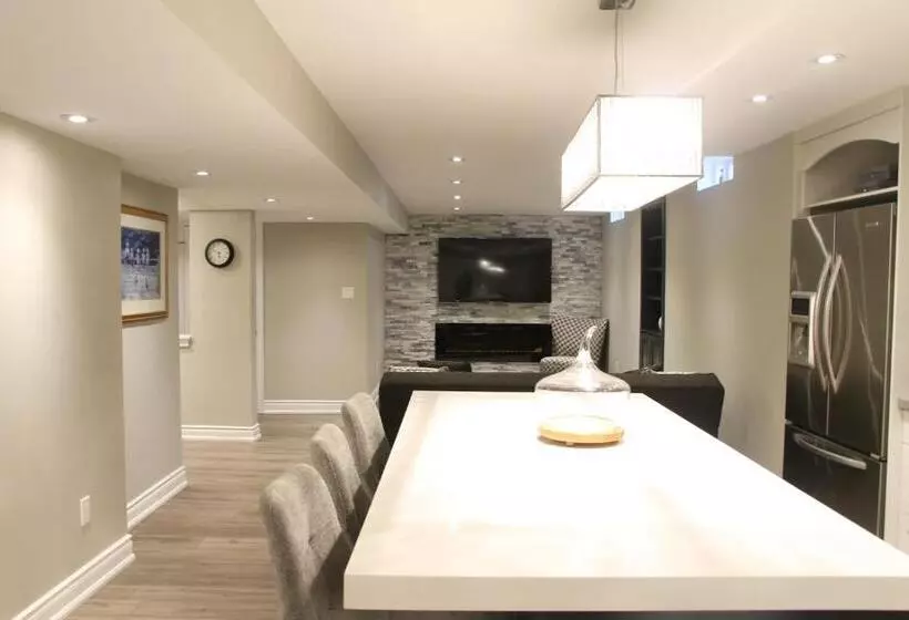 Fully Furnished Guest Suite