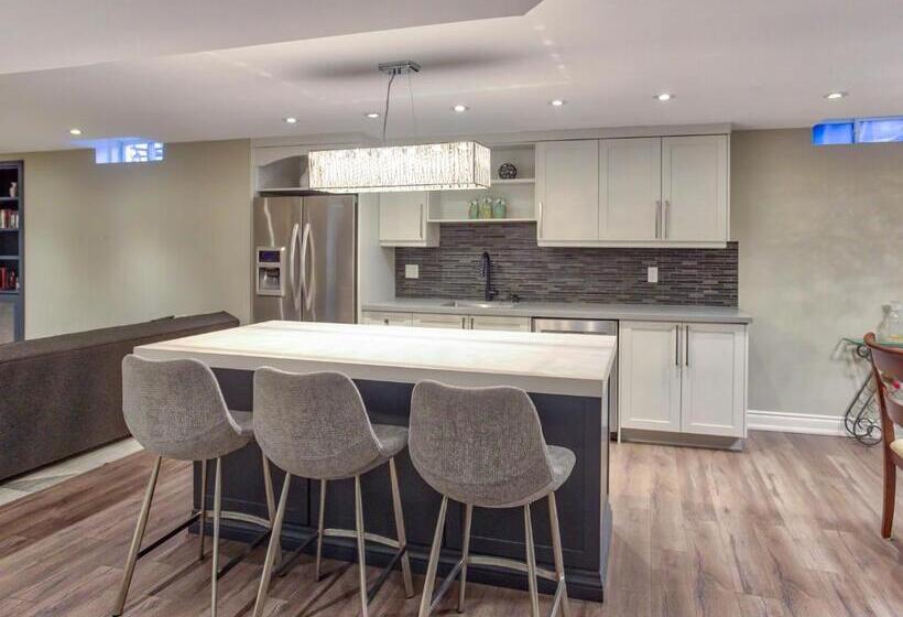 Fully Furnished Guest Suite