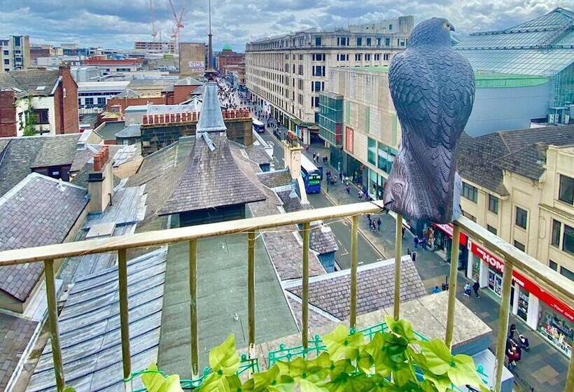 Glasgow Two Bedroom Penthouse
