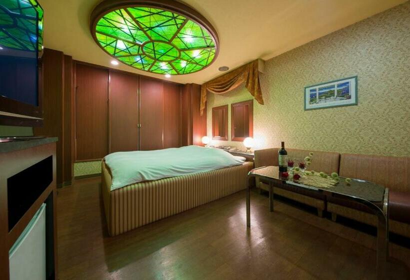 Otel ニャンだふる