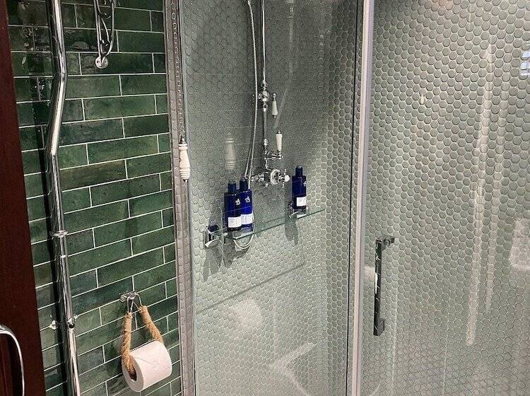 هتل Ocean Mist Leith