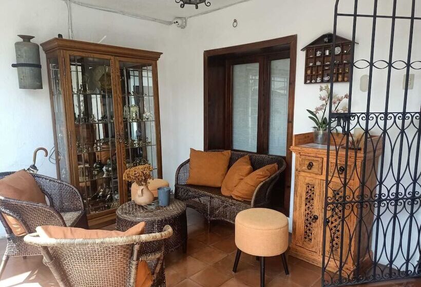 هتل Parador De Antigua