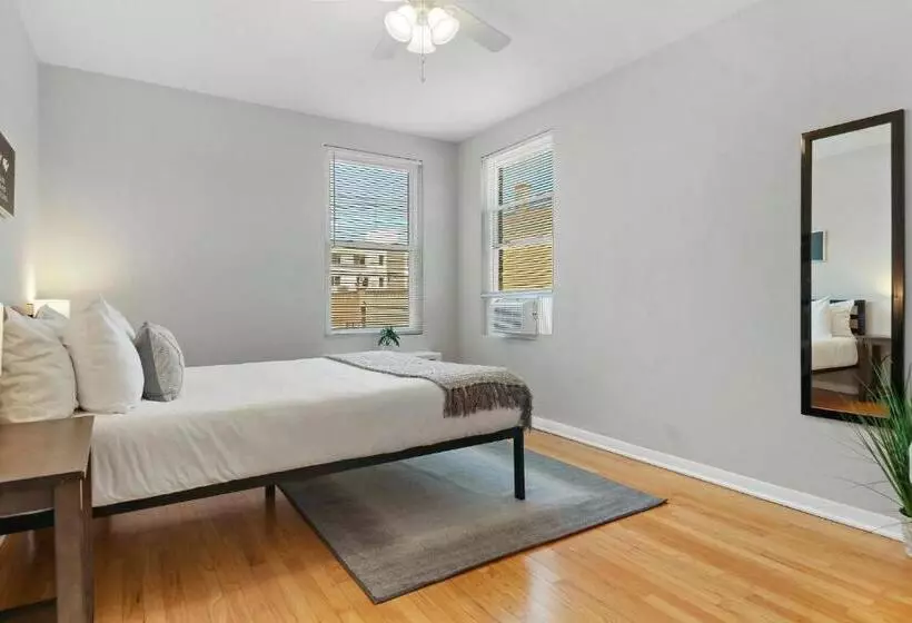 Modern & Comfy 2br Apt Near Restaurants Bell 2c