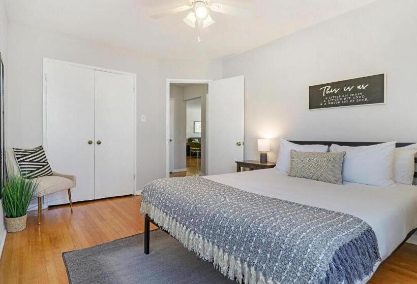 Modern & Comfy 2br Apt Near Restaurants   Bell 2c