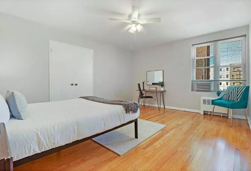 Modern & Comfy 2br Apt Near Restaurants Bell 2c