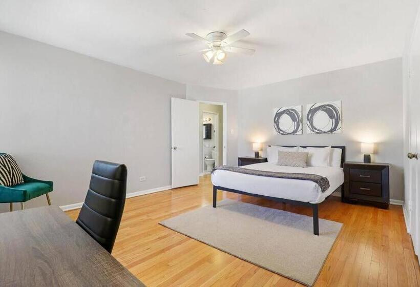 Modern & Comfy 2br Apt Near Restaurants   Bell 2c