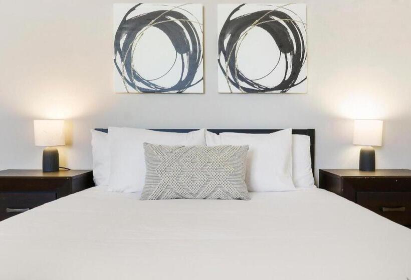 Modern & Comfy 2br Apt Near Restaurants   Bell 2c