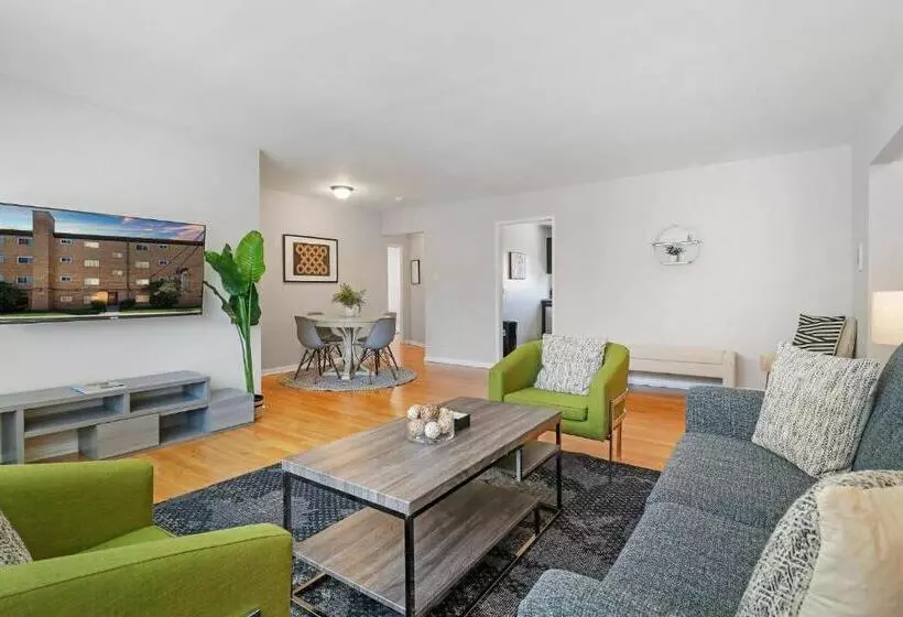 Modern & Comfy 2br Apt Near Restaurants Bell 2c