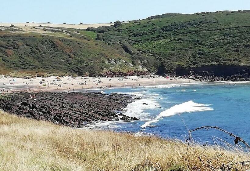 Nuthatch Lodge Is Set In 24 Acres Of Woodparkland Near The Village Of Cenarth