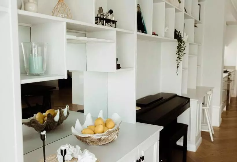 Putt Putt   Pool Slide   100m To Beach   Ultimate Family Entertainer