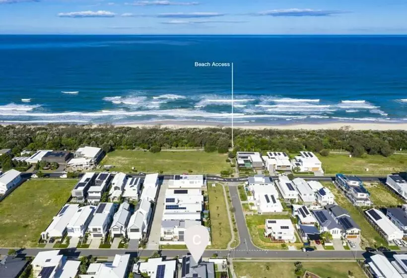 Putt Putt   Pool Slide   100m To Beach   Ultimate Family Entertainer