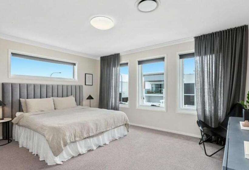 Putt Putt Pool Slide 100m To Beach Ultimate Family Entertainer