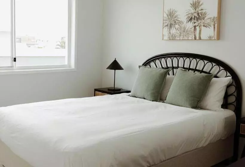 Putt Putt   Pool Slide   100m To Beach   Ultimate Family Entertainer