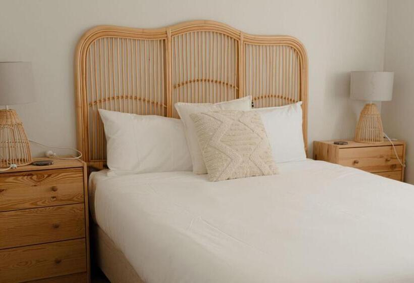 Putt Putt Pool Slide 100m To Beach Ultimate Family Entertainer