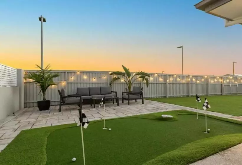 Putt Putt   Pool Slide   100m To Beach   Ultimate Family Entertainer