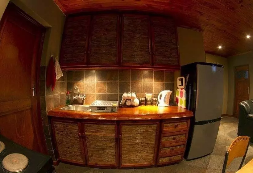 住宿加早餐 The Roundhouse