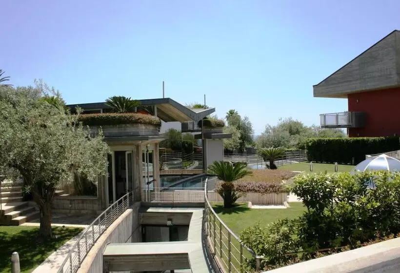 Catania Hills Residence