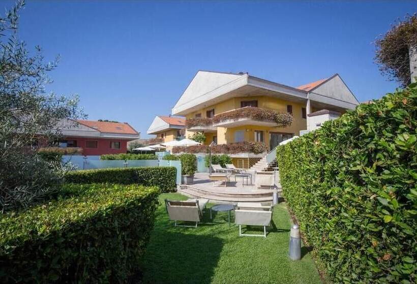 Catania Hills Residence