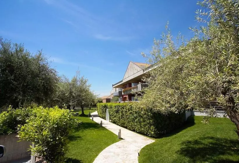 Catania Hills Residence