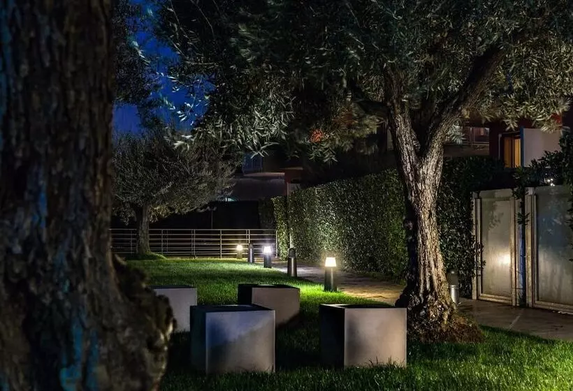 Catania Hills Residence