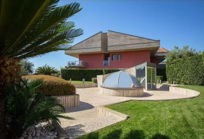 Catania Hills Residence